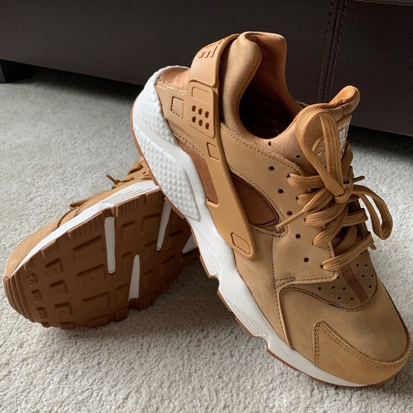nike air huarache premium wheat